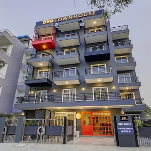 https://oyo-townhouse-101-golf-course-road.top-gurgaonhotels.com